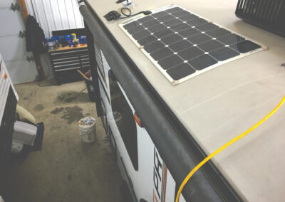 Tous les services 18réparation de vr et roulotte Installation de panneaux solaire vr et roulotte trois-rivieres
