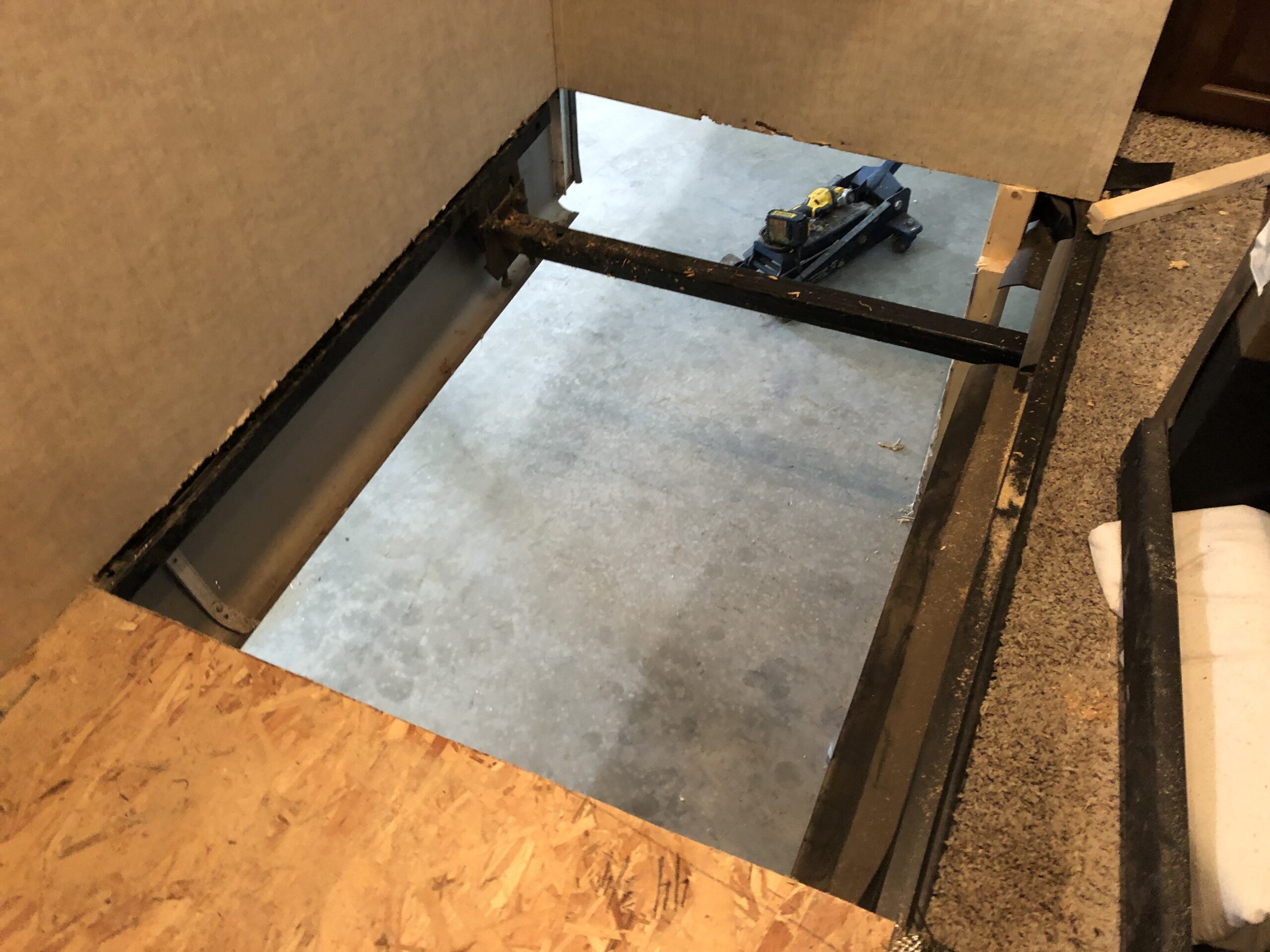 Réparation plancher slide out vr